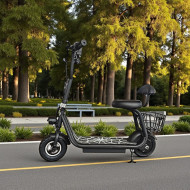 سكوتر صغير مني بكرسي مع سلة بعدة الوان 