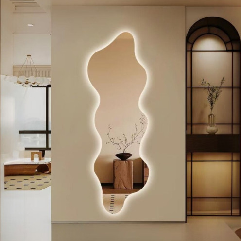 مرآة / مرايا للتزيين غير منتظمة الشكل بإضاءة ليد 150*50 سم