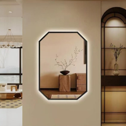 مرايا / مرآة حائط مضيئة بتصميم أنيق وعصري باللون الاسود  120*80 سم