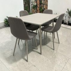 طاولة طعام خشب مع 4 كراسي مخمل بعدة الوان 120 سم 