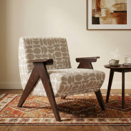 A luxurious single chair: a heritage touch with a modern spirit in several colors