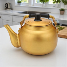 هذا إبريق شاي من الألومنيوم باللون الذهبي 1 لتر