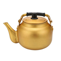 هذا إبريق شاي من الألومنيوم باللون الذهبي 1 لتر