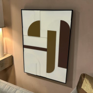 لوحة جدارية بتصميم عصري تجريدي تتكون من أشكال هندسية باللونين البني والذهبي على خلفية بيضاء، 120x80 