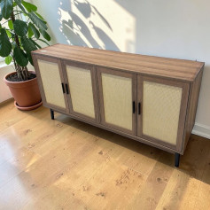 دولاب بوفيه بشبك مميز خشب 4 باب بتصميم أنيق باللون البني الفاتح