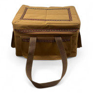 شنطه رحلات باللون البني بالحجم الكبير